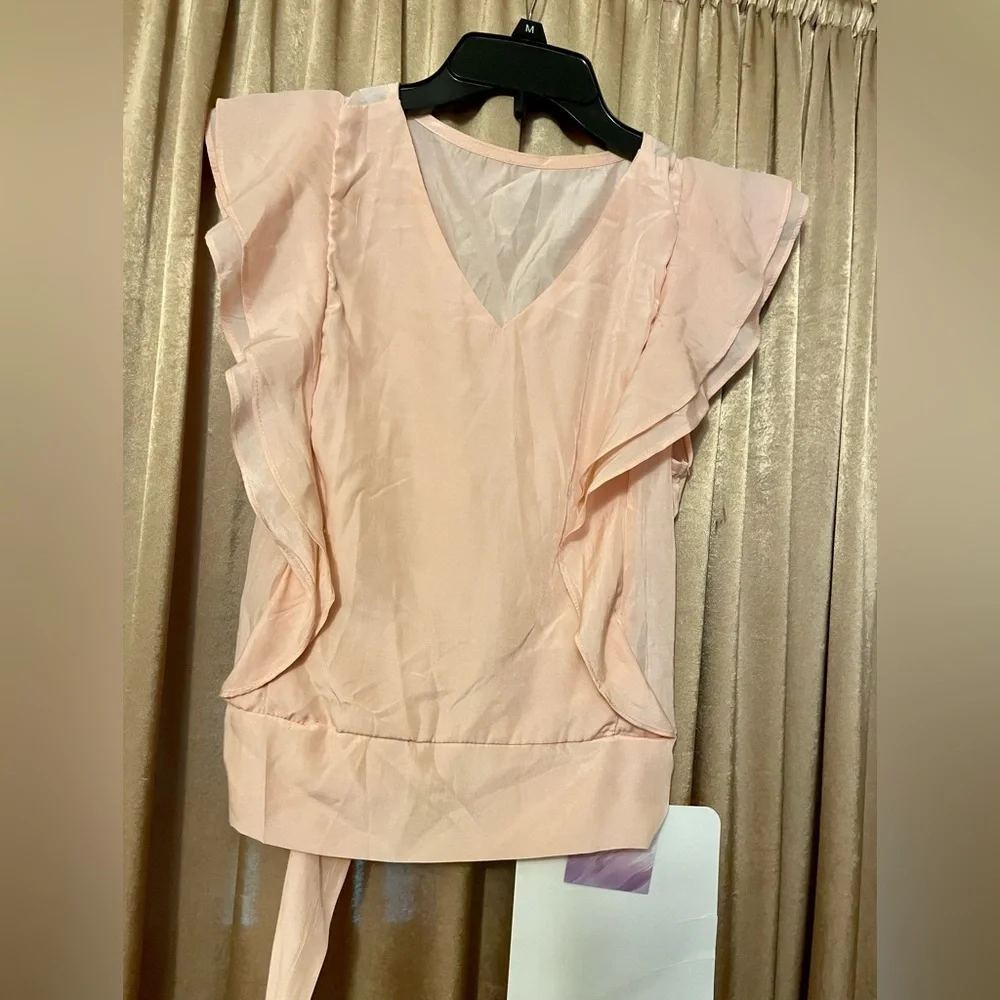 Chicwish Bowknot Waist Sleeveless Ruffle Crop Top Peach Pink NWT Small - Picture 1 of 5